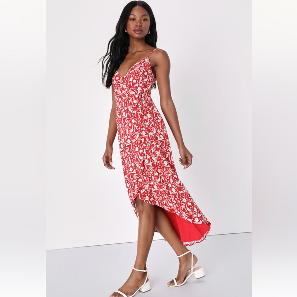 Lulu’s Floral Wrap Dress size medium